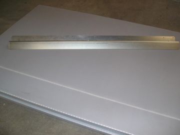 Barra de elevación delantera para contenedor de 4 ruedas MGB 660-770-1000