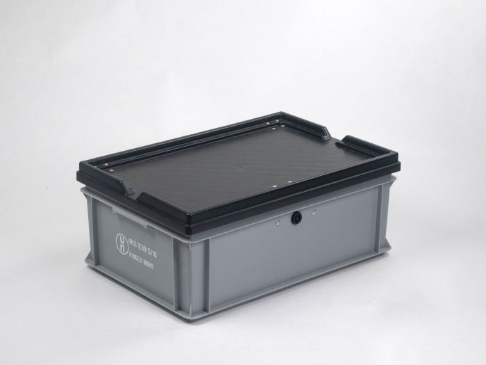 Caja homologación Un 40 L 600x400x235 mm tapa c bisagras y cierre