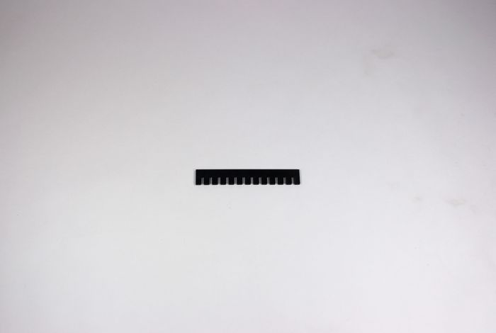 Separador tipo peine 255x40x5 mm negro
